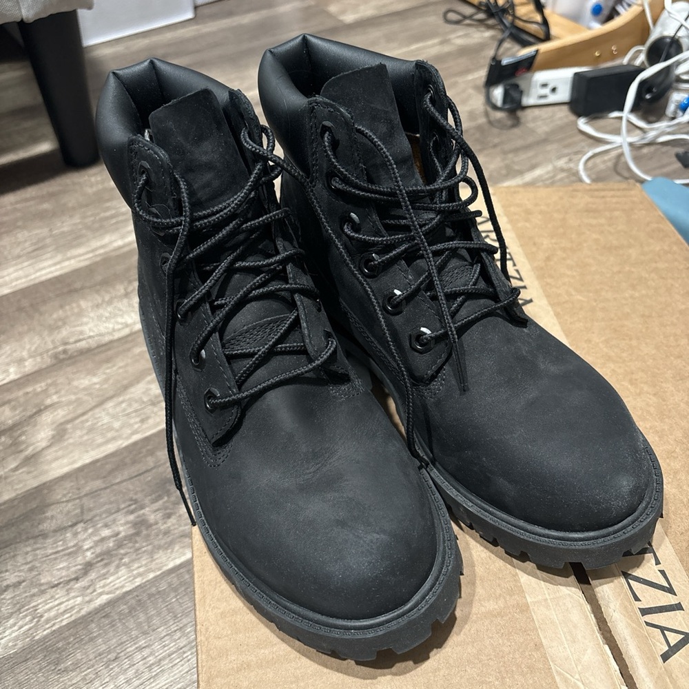 Junior Timberland® Premium 6-Inch
Waterproof Boots
